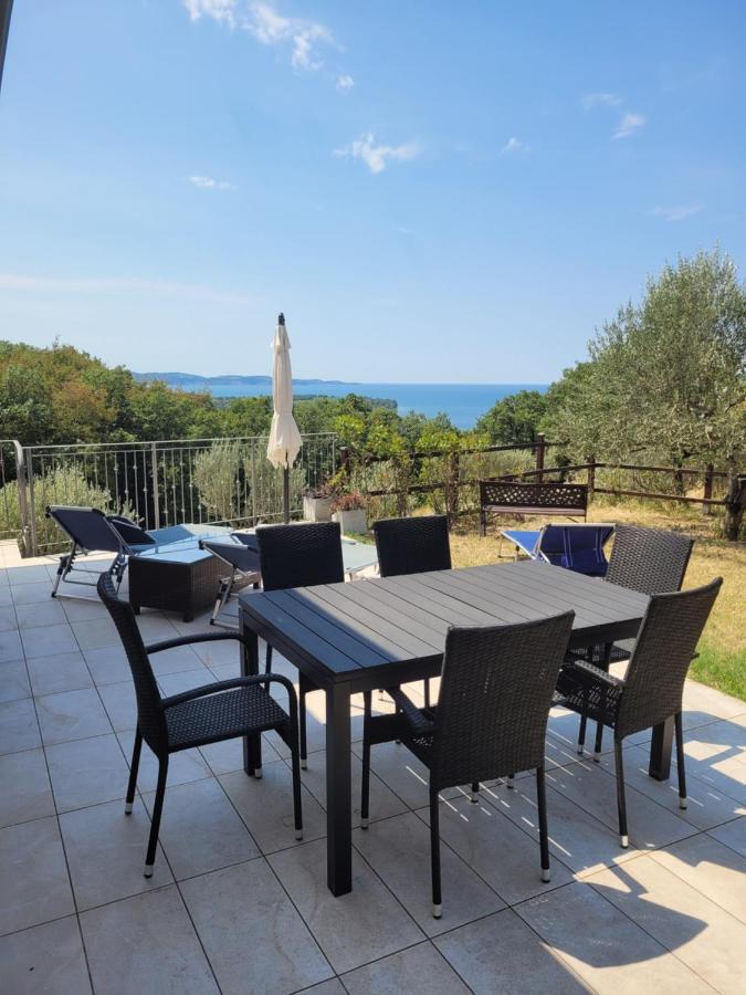 Piccola California Bed & Breakfast Múggia Екстериор снимка